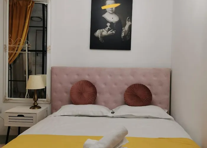 Aramis Boutique In Old Town Center Appartamento Braşov