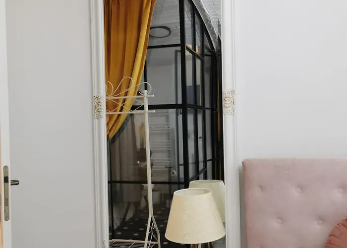 Apartment Aramis Boutique In Old Town Center